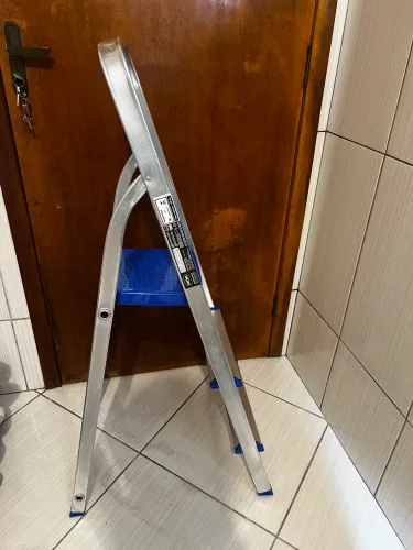 Escada de alumínio