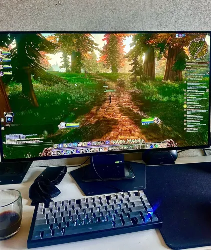 LG Ultragear Oled 32GX850-A
