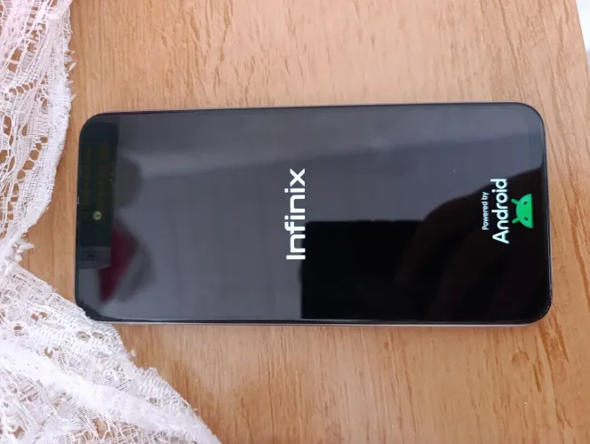 Vendo celular Infinix 50i 
