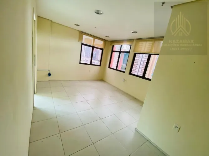 Sala Comercial para Venda em São Paulo, Chácara Santo Antônio (Zona Sul), 2 banheiros, 1 v