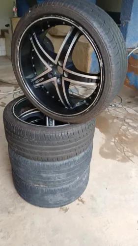 Jogo de rodas RUFF aro 20 com pneus lanvigator 245/35