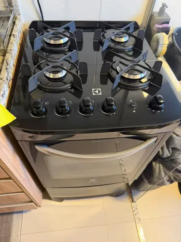 Fogão Brastemp 4 bocas com forno 