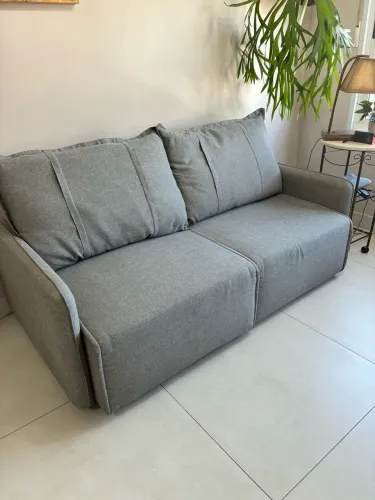 Sofá retrátil