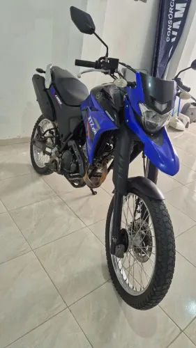 Lander 250 19/20 único dono