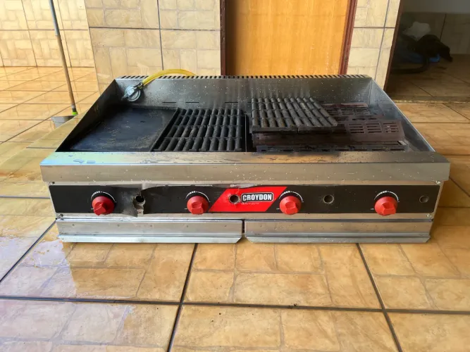 Chapa para lanches a gás Char Broiler