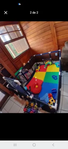 Carcadinho espaçoso para seu bebê brincar