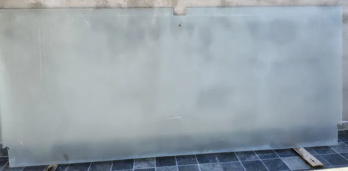 Porta de vidro jateado