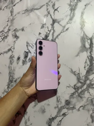 Galaxy A55 5G semi novo 256 GB de memória aceito troca