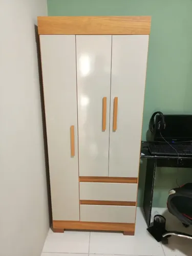 Roupeiro maya 3 portas 