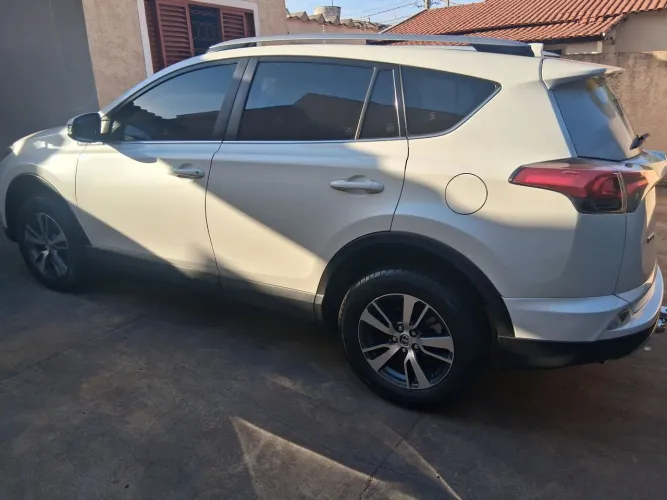 Toyota RAV4 2.0 4X2 16V Aut. 2018
