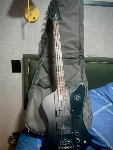 Contrabaixo Epiphone Thunderbird Ghotic