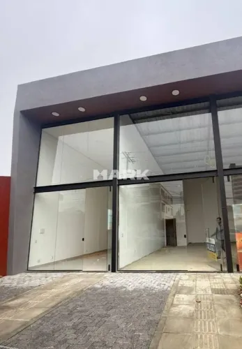 PONTO COMERCIAL AO LADO DA OLÍVIA FLORES
