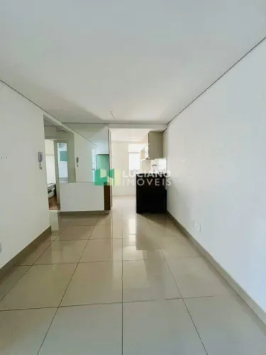 Apartamento 2 Quartos com elevador e 1 vaga no Santa Amélia