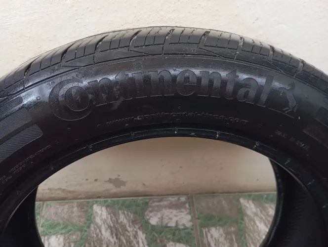 Vende-se ou troca pneu por televisao Samsung