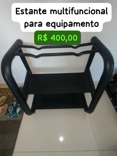Estante multifuncional para equipamentos