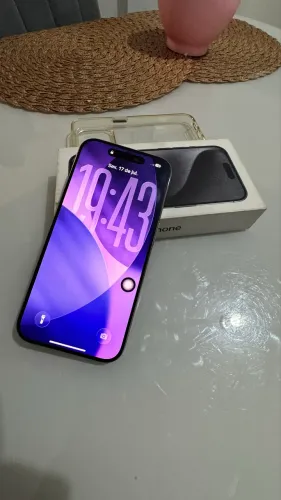 iPhone 15 Pro 1 TB - Titânio Cinza - Estado de Novo