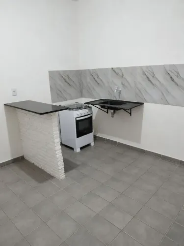 Apto 1/4 na Cid. Alta c/ garagem p/ moto