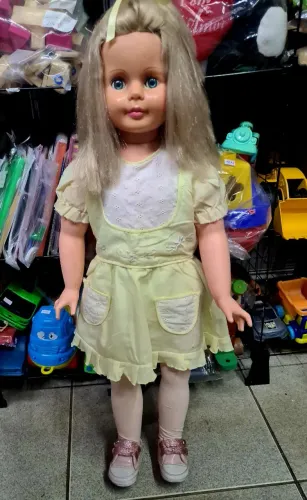 Boneca Amiguinha