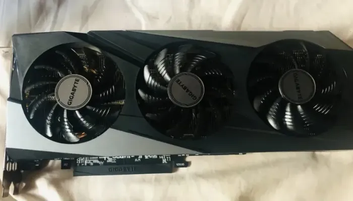 Placa de Video Gigabyte Radeon RX 7600 Gaming OC, 8GB, GDDR6