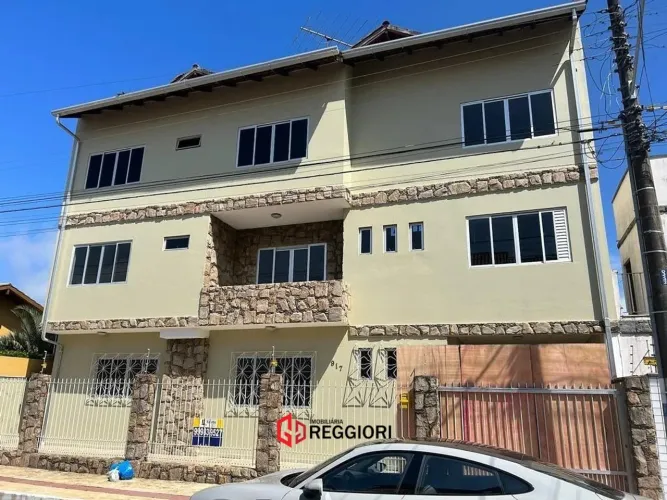 CASA 3 PISO, COMERCIAL CENTRO BC, POUSADA OU HOTEL
