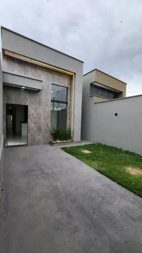 APENAS 18.400, 00  DE ENTRADA !!! Excelente Casa à Venda no Residencial Park Solar  Goiâni