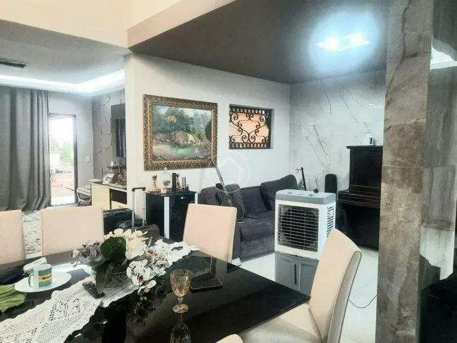 CASA RESIDENCIAL OU COMERCIAL ÓTIMO PARA CLINICAS