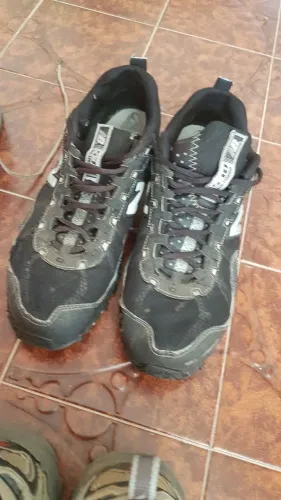 Tênis New Balance 570 n°46 US14