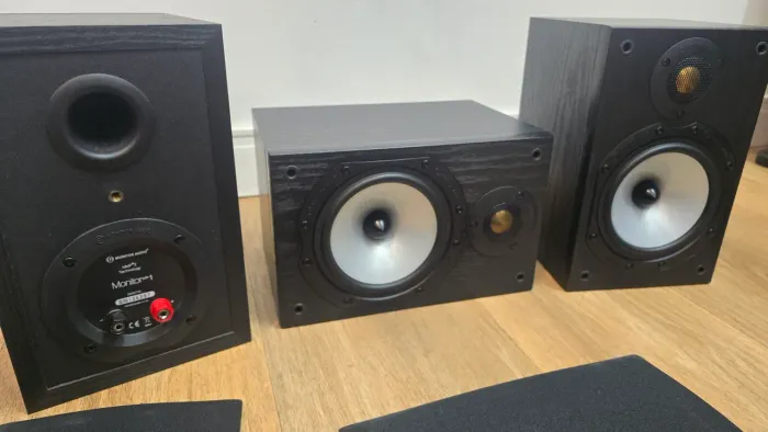 Trio Caixas Monitor Audio MR1 Perfeitas Como Novas