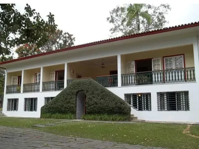 Fazenda/Sítio/Chácara para venda com 298000 metros quadrados com 7 quartos em Centro - Ban
