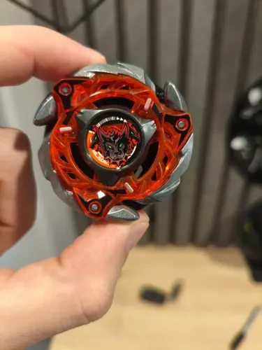 Beyblade X Cerberus Flame w 5-80 WB
