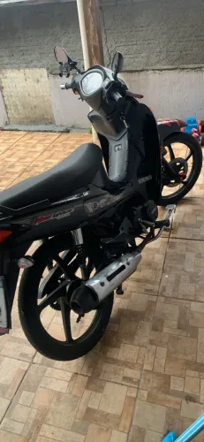 Motinho até perder, mais muito boa. Partida elétrica motor bom