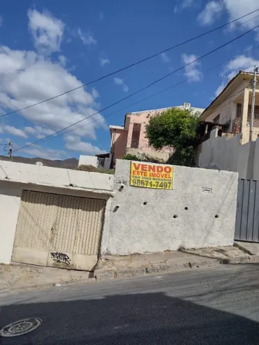Lote 300m2 com 2 casas no bairro Pompéia- 1/2 quarteirão da Rua Niquelina