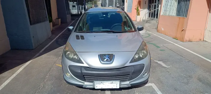 Peugeot 207 SW Escapade 1.6 16V Flex 5P 2010