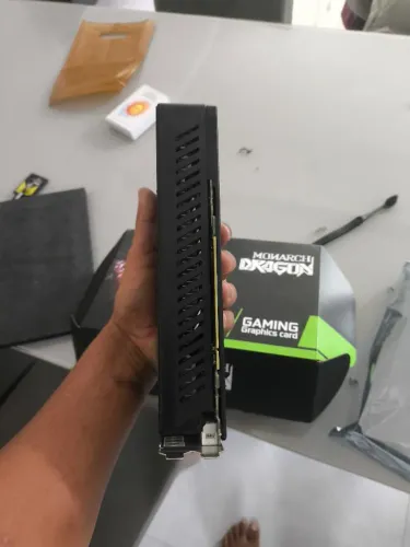 Placa de vídeo RX 590  2304 SP