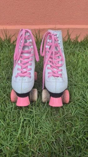Patins rosa infantil 