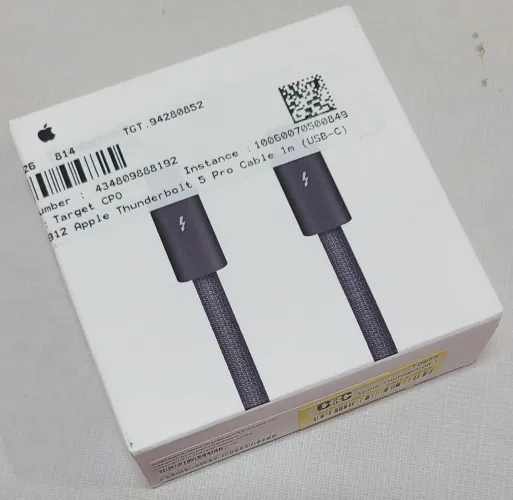 Cabo Apple Thunderbolt 5 Pro 1m Preto Original - MC9C4AM/A A3189