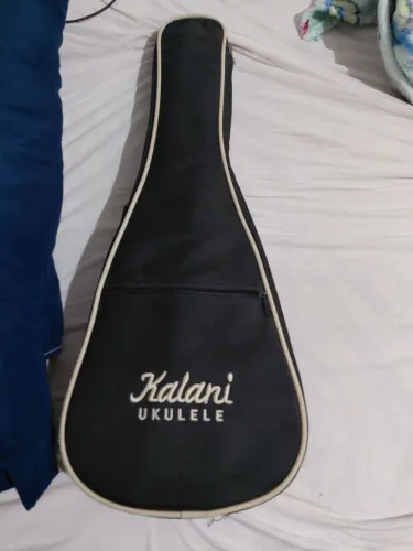 Ukulele Kalani excelente estado 400,00 desapego