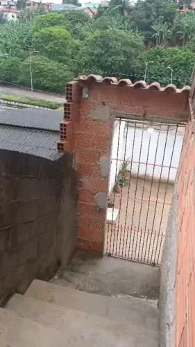 Vendo ou troco Casa com piscina