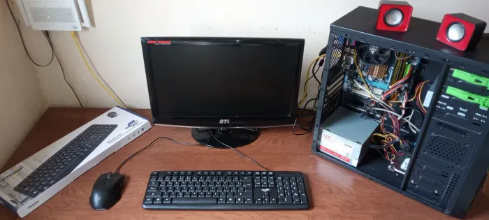 Computador completo PC monitor Semp Toshiba