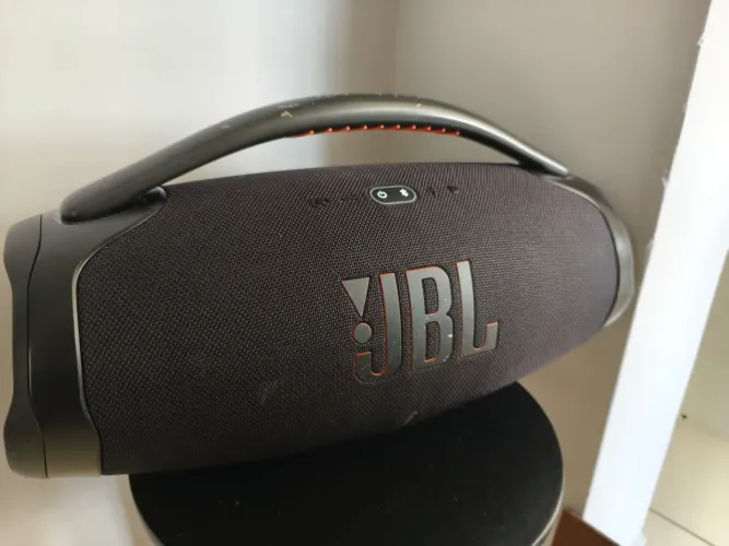 JBL bombox 3