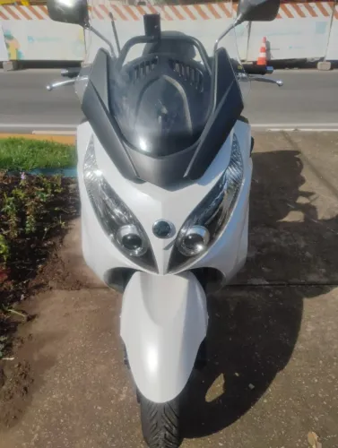 Dafra Maxsym 400i 2023 Baixo km
