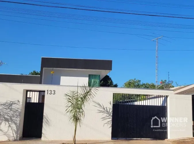 Casa com 2 dormitórios à venda, 160 m² por R$ 630.000,00 - Vila São Vicente - Paranavaí/PR