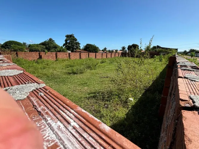 Terreno na praia de Catuama