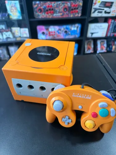 Game cube laranja