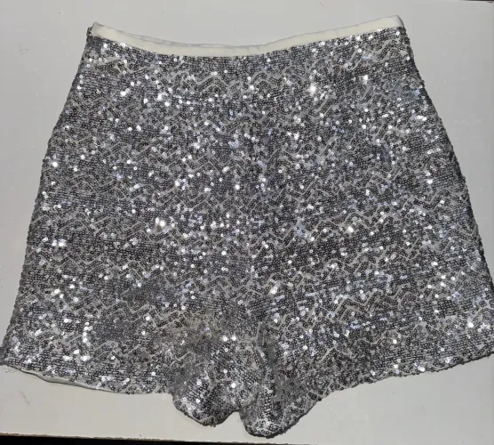 Short de paetê Zara