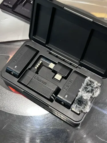 Ulanzi lapela com case carregável