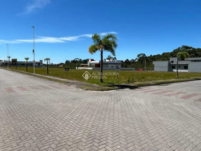 Terreno em Condominio fechado em Ibiraquera