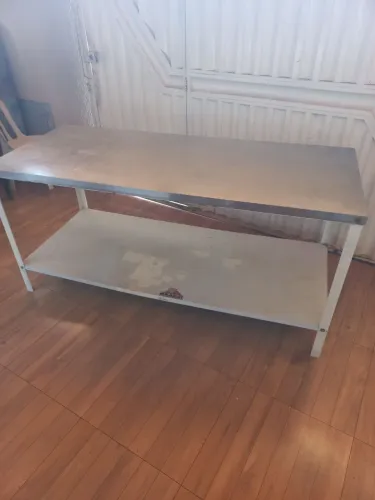 Mesa de inox, reforçada, chapa 22, estrutura de ferro, de 1.90x89