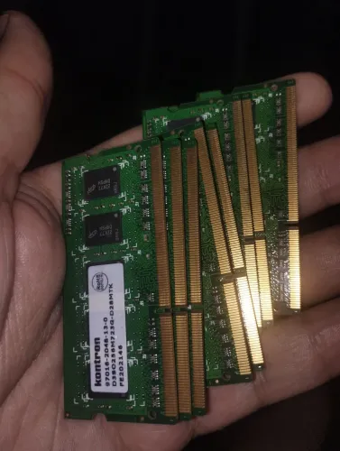 Lote 8x Memória RAM Industrial Kontron 2GB DDR3L ECC [No Estado]