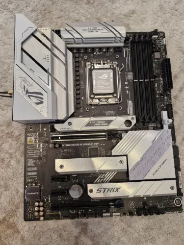 Placa Mãe Rog Strix B650-A Gaming Wifi recondicionada